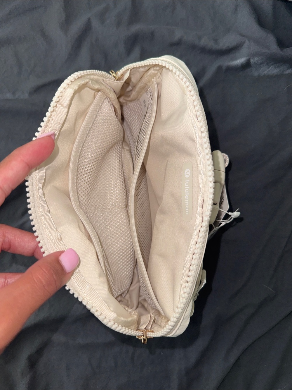 Lululemon Cream Belt Bag - Picture 3 of 3